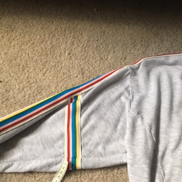 Sweatshirt - Picture 5 of 5